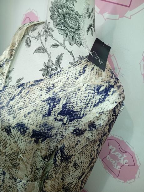 Nové asymetrické šaty, s