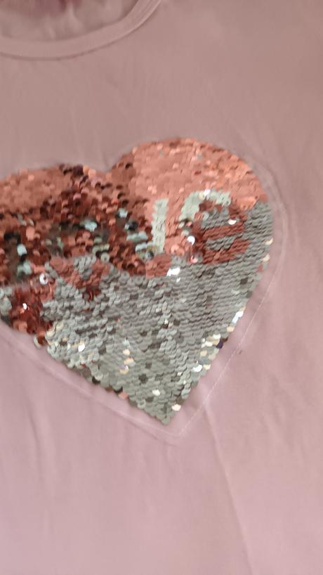 Tričko s meniacim srdiečkom, 152