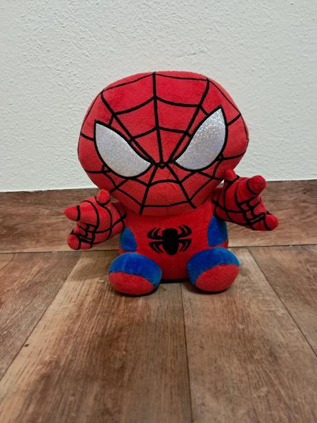 Plyšák spiderman, 