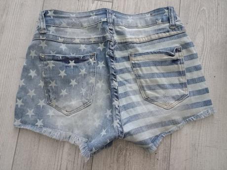 Šortky rifľové s, s
