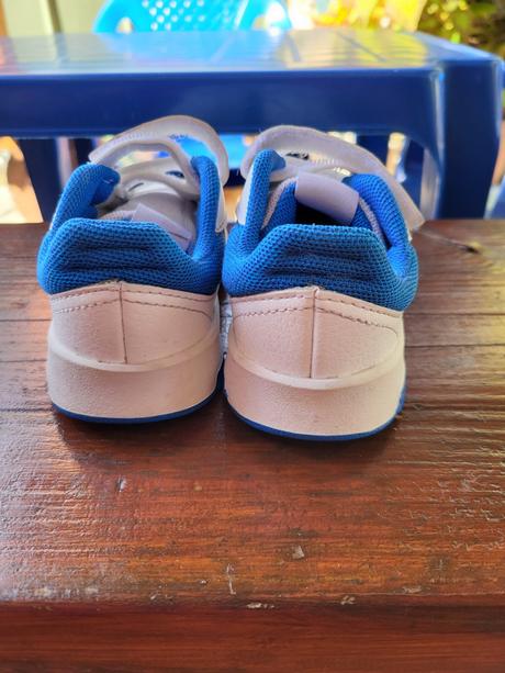 Tenisky +doporučené poštovné, adidas,25