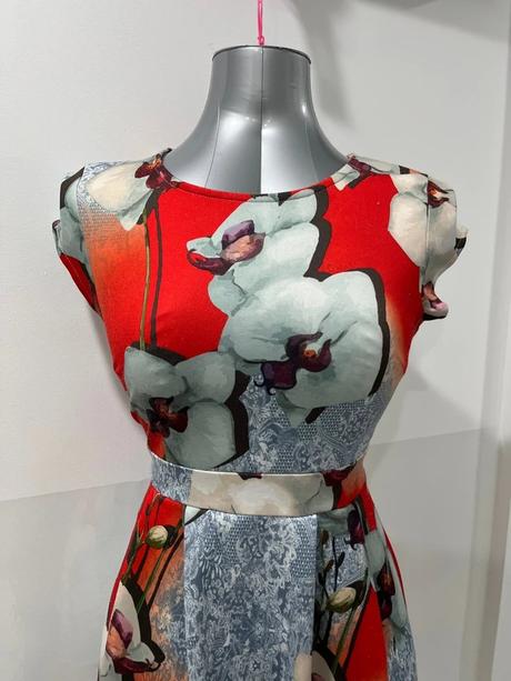 Šaty - kvety, bonprix,s