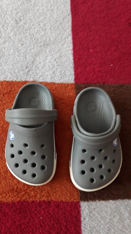 Šlapky   zn.crocs.   vel. 4 - 5, crocs,<17