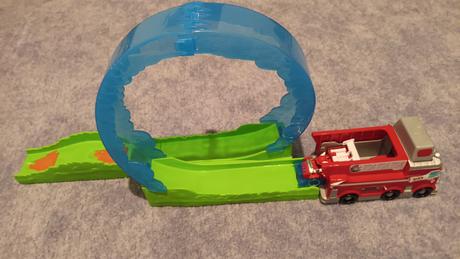 Vystrelovacie auto na drahe paw patrol,