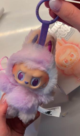 Pop mart labubu the monsters big into energy luck, 