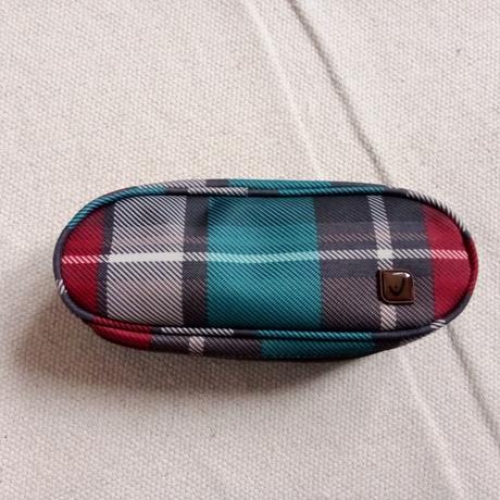 Dvojkomorovy peračník head,