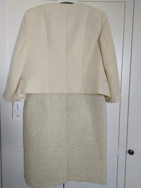 Spoločenské šaty, 40