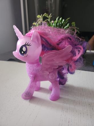 My little pony - svietiaci twiligh sparkle,