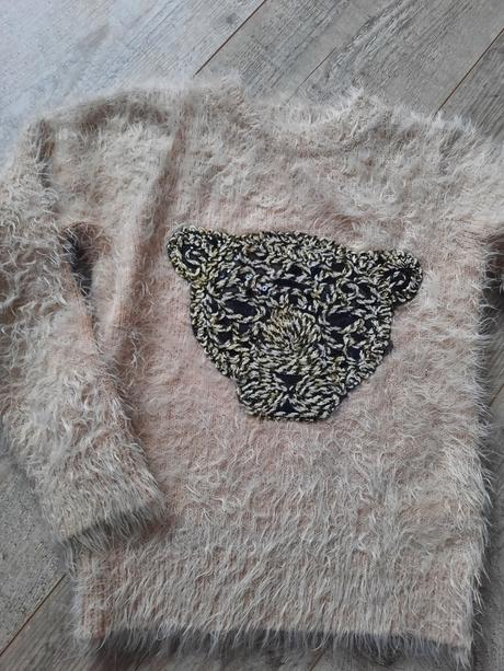 Krásny huňatý sveter, 128