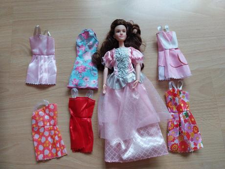 Dievčenská kabelka s bábikou, 