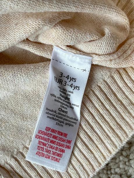 Kremovy svetrik, f&f,104