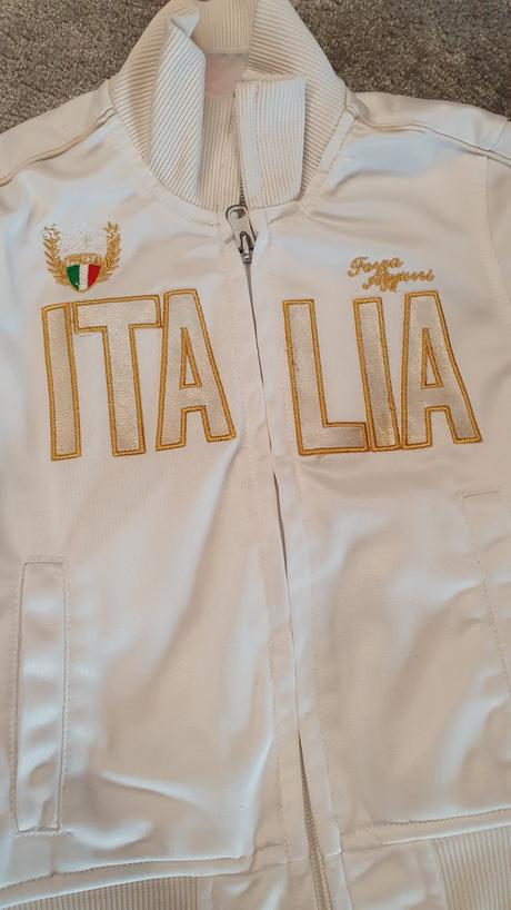 Mikina italia 104, piazza italia,104