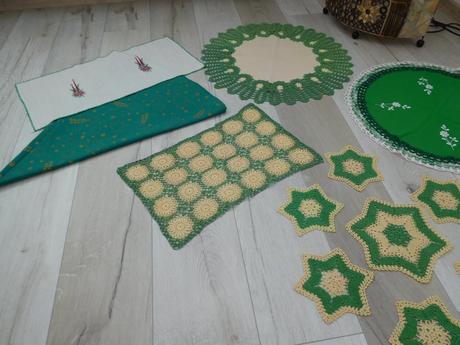 Do zelena obrusky +háčkované,, 