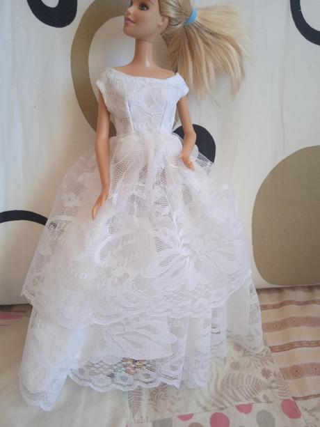 Šaty pre babiku barbie,