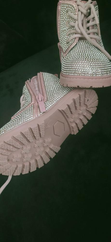 Trblietavé topanky, nelli blu,23