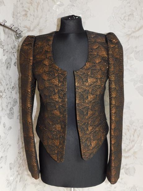 Maison scotch luxusny slavnostny blejzer, 36