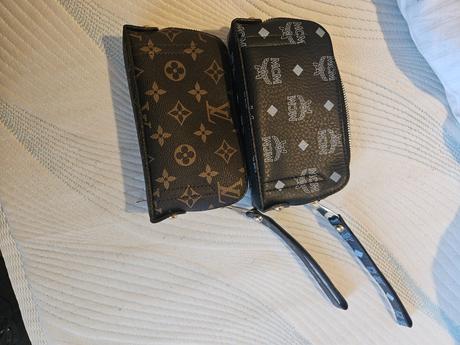 Crossbody kabelka penazenka, guess