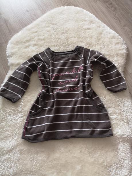 Mikinka, reserved,92