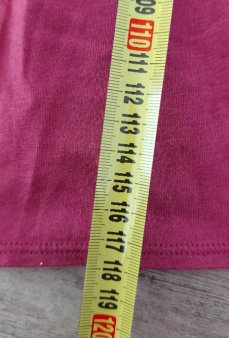 Dlhé šaty v slivkovej farbe, s