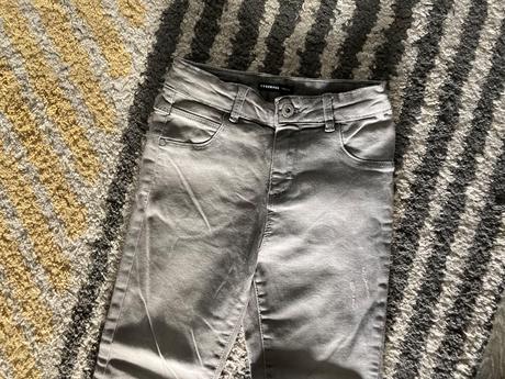 Šedé skinny rifle, reserved,140