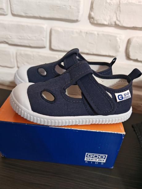 Úžasné topánky 26, aj ako papucky, 26