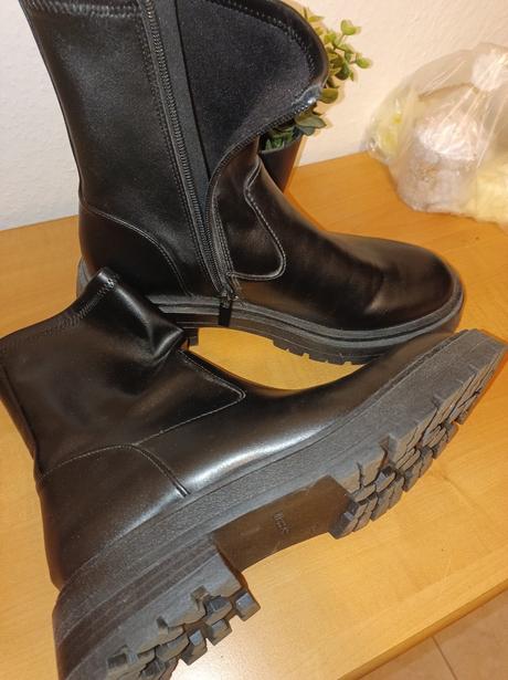 Pohodlné cižmy na jar..suchú zimu 38/39, 38