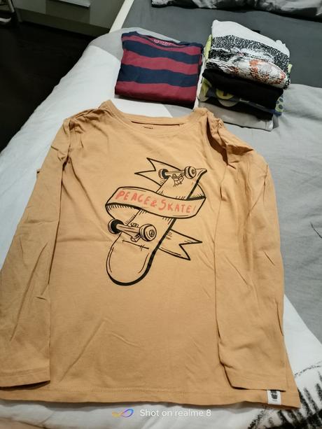 Tricko, reserved,128