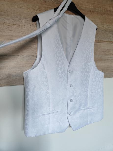 Svadobná/sviatočná vesta, 52