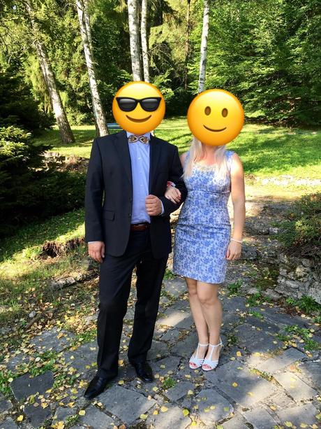 Spoločenske puzdrove šaty s aplikáciou, 38