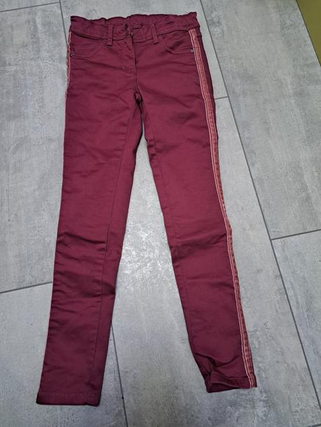 Dievčenské legíny, alive,140