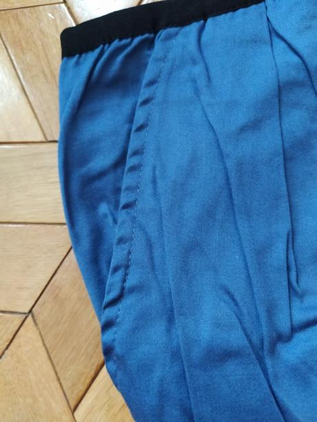 Modra nariasena suknička., vero moda,xs