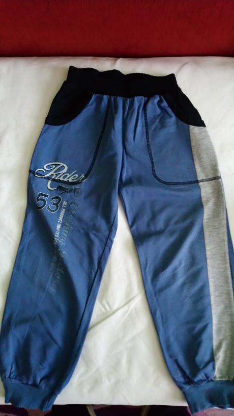 Balík chlapčenských vecí 122-128, 122–134