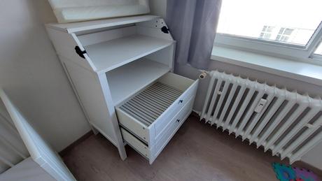 Prebaľovací pult/komoda,