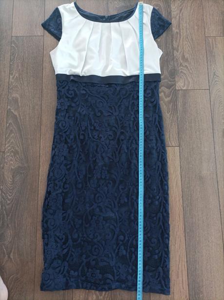 Slávnostné šaty, 40