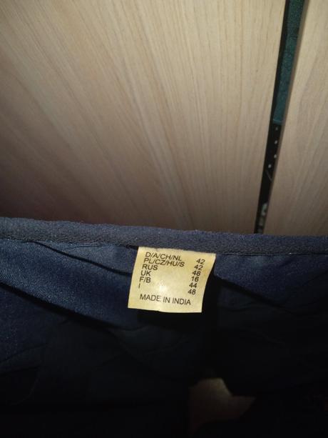 Dámske šaty s podšívkou, m