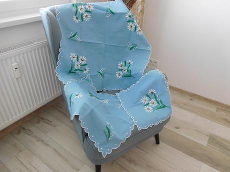 Modrý bavlnený obrus s margarétkou,, 