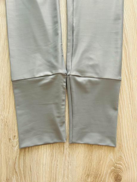 Krásne legíny slovenskej značky athleeya,pc 75 eur, m