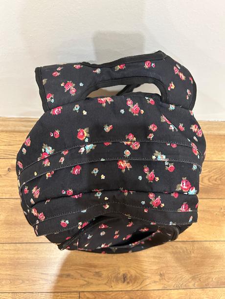 Roxy ruksak, taška s kvetinkami,