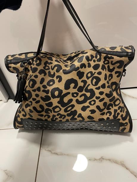 Kabelka leopard, 