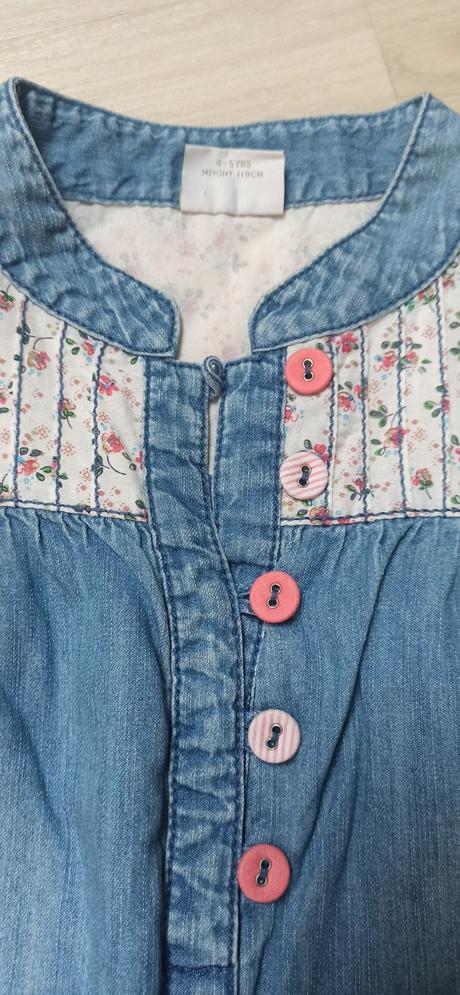 Next šaty s aplikáciou, next,110