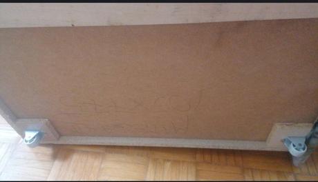 Šuflik pod posteľ, 