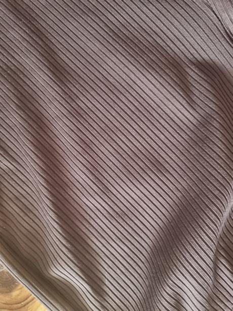 Džegíny vrubkovane hm top nový stav, s