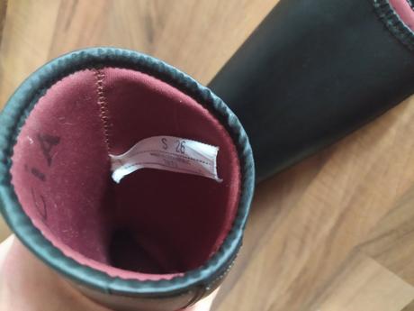 Vysoké kožené čižmy, 26