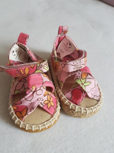 Sandálky do kočiara, 17