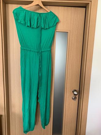 Smaragdovy overal, s