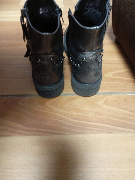 Krásne cizmicky, 32