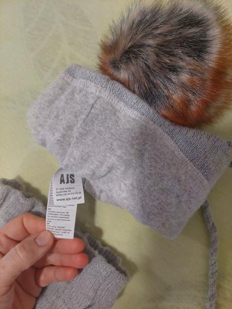 Čiapka,nákrčník, ajs