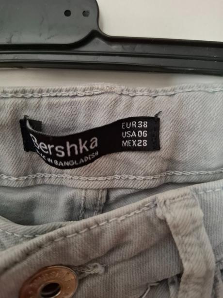 Dámske rifle, bershka,38