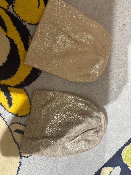 Dievčenské čiapky, s