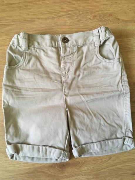 Šortky, f&f,92
